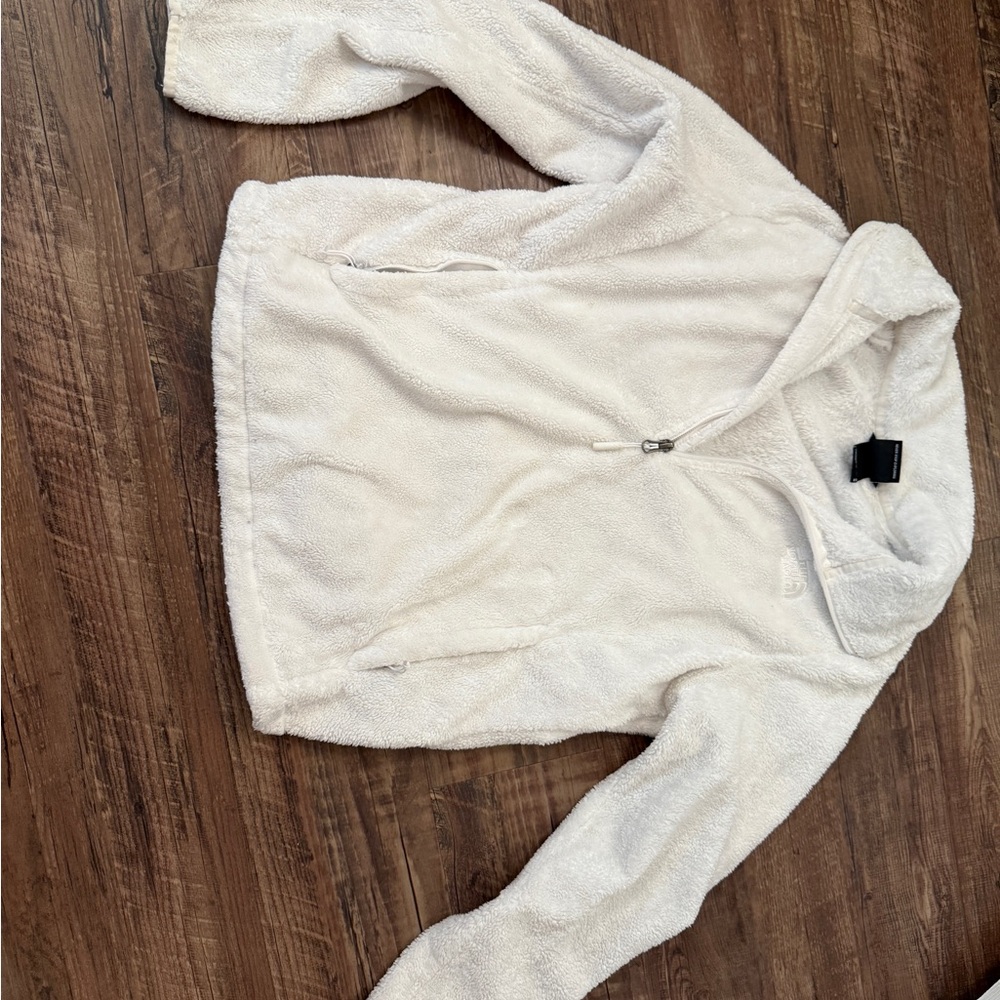 North face cozy White Zip-Up Jacket